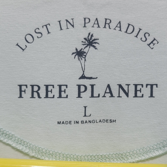 Free planet light blue tee - Picture 3 of 5